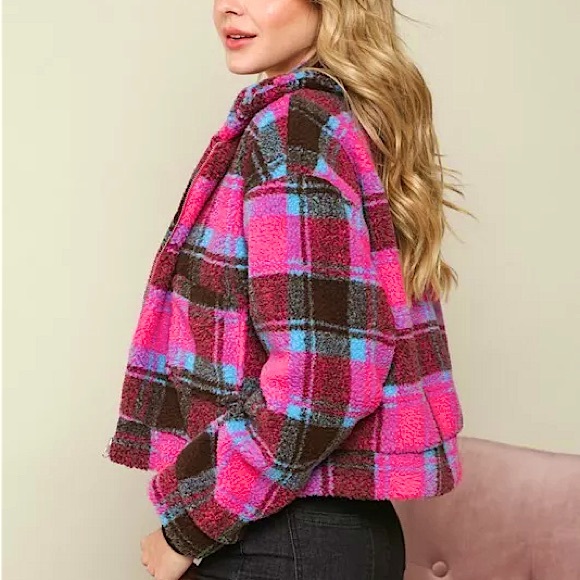 ☃️BOGO50%☃️ 🆕🩷PEACH LOVE CALIFORNIA: Plaid Sherpa Jacket LARGE •SEE VIDEO• - Picture 4 of 7